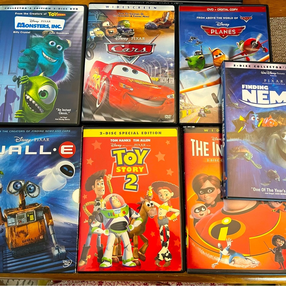 7 Disney DVD Bundle